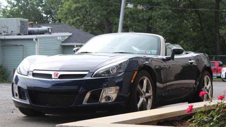 Mon Saturn Sky a le même intérieur qu’un fourgon U-Haul.  Quelle est votre expérience du bac à pièces ?