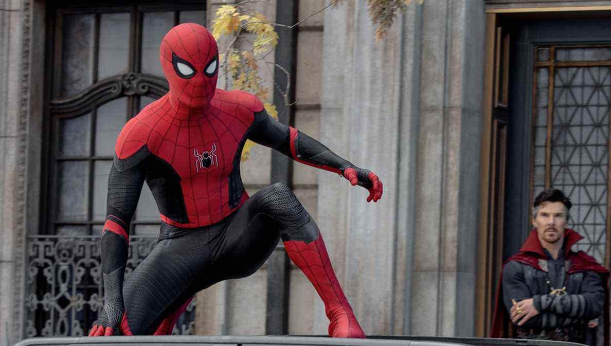 Nouveau Spider-Man: No Way Home Clip Liens vers Hawkeye de Marvel
