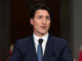 Le premier ministre Justin Trudeau prend la parole lors d'une conférence de presse à Ottawa le 26 octobre 2021.