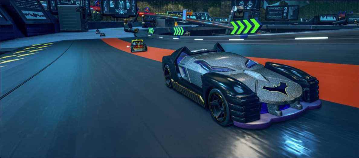 Remplissez la Batcave de petites voitures et de pistes de course en plastique dans la première extension de Hot Wheels Unleashed
