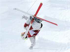 Mikael Kingsbury du Canada lors de sa première manche de qualification en bosses aux Jeux olympiques d'hiver de 2018 en Corée du Sud, le 9 février 2018. Photo de Jean Levac/Postmedia