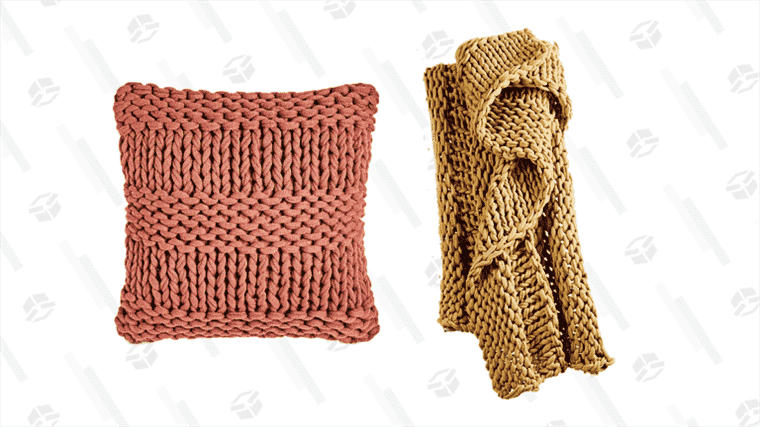 Si nous devions être à nouveau à l’intérieur, autant le faire avec style avec les jetés et les oreillers en tricot Chunky d’Oake à 70 % de rabais