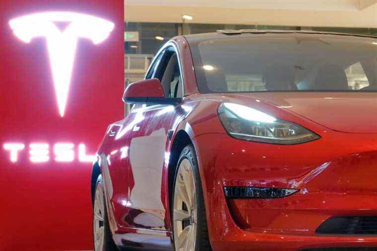 Tesla rappelle près d’un demi-million de voitures pour des défauts de caméra et de coffre