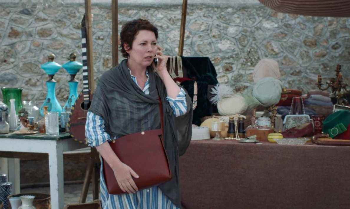 Olivia Colman dans le rôle de Leda dans La Fille perdue.