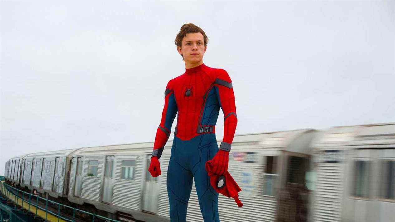 Tom Holland a été approché pour participer à travers le Spider-Verse
