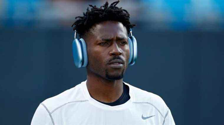 Tout le monde en a marre d’Antonio Brown, sauf les Buccaneers de Tampa Bay