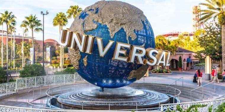 Universal Studios jette une ombre sérieuse à Disneyland sur l'annulation des laissez-passer annuels
