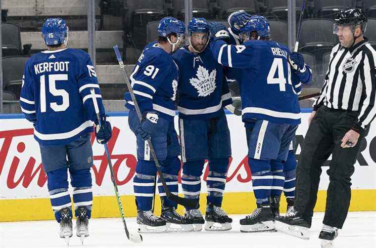 La défense déclenche les Maple Leafs dans une bataille contre les Sénateurs