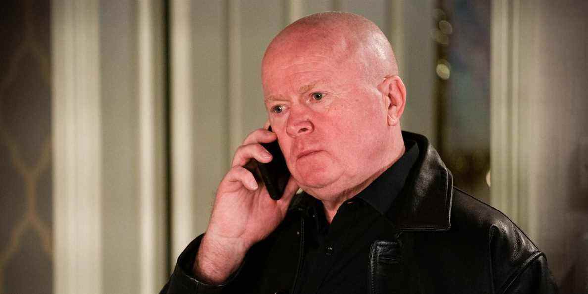 EastEnders en dit plus sur le drame policier de Phil Mitchell alors qu'il envisage de fuir le pays

