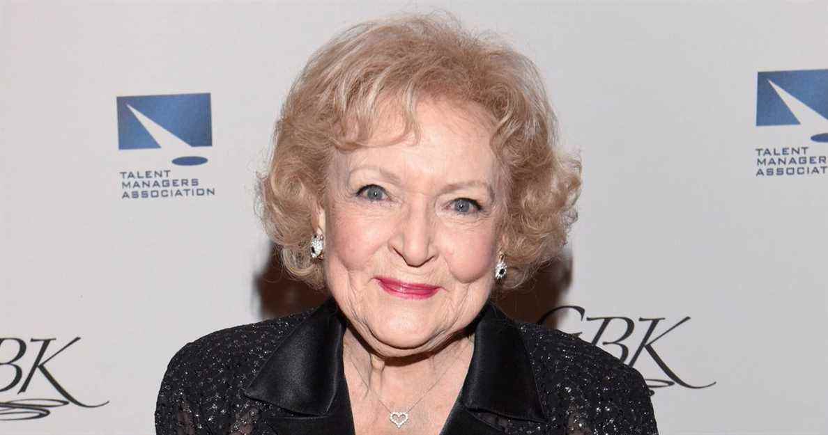 Hollywood pleure la perte de Betty White
