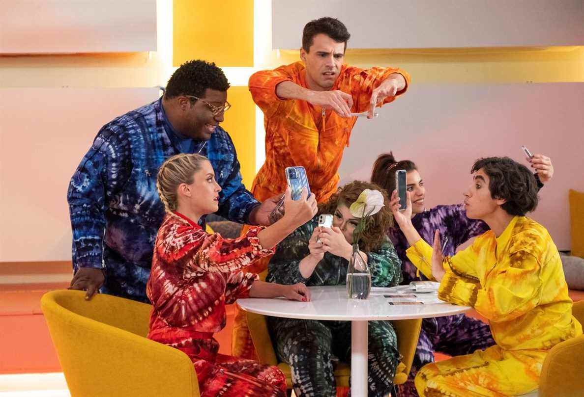 Les disciples dans une image fixe de la saison 5 de Search Party