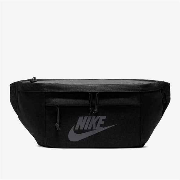 Nike Tech Hip Pack