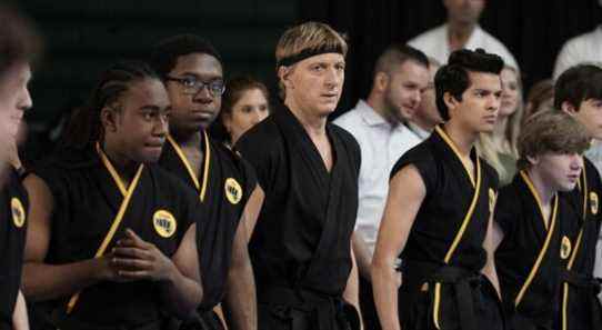 Cobra Kai de Netflix lance deux entraîneurs exclusifs pour la saison 4