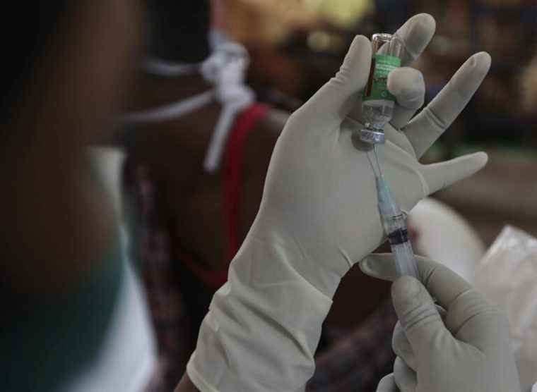 Un Indien a reçu 12 injections de COVID parce qu’il voulait « se sentir plus fort »