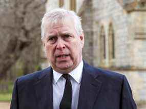 Le prince Andrew a été complètement humilié et laissé fondamentalement en exil.  Reuters