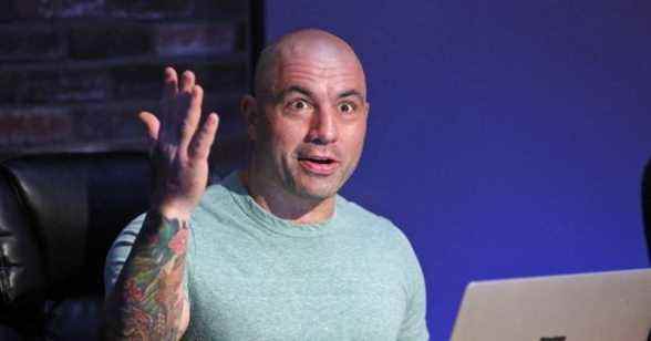 270 professionnels de la santé envoient une lettre ouverte en réponse à l'épisode de Joe Rogan
