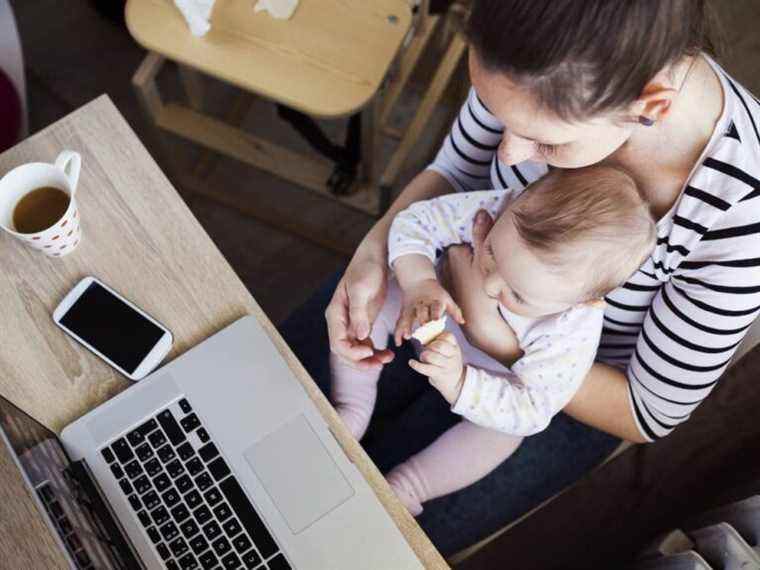 Comment empêcher le congé de maternité de bloquer la carrière des femmes