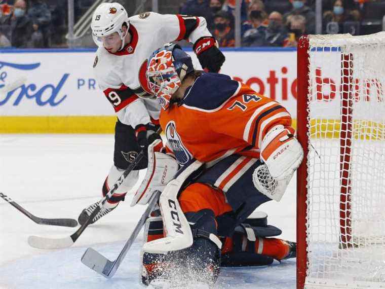 Un effondrement monumental en troisième période coule les Oilers d’Edmonton