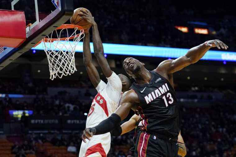 REFROIDISSEMENT PAR LA CHALEUR: Les Raptors s’estompent tard dans la défaite contre Miami