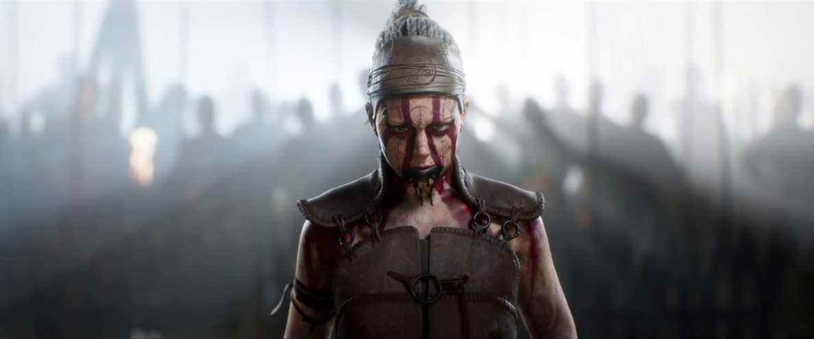 Senua avec une armée et une lumière blanche derrière elle dans Senua's Saga: Hellblade 2