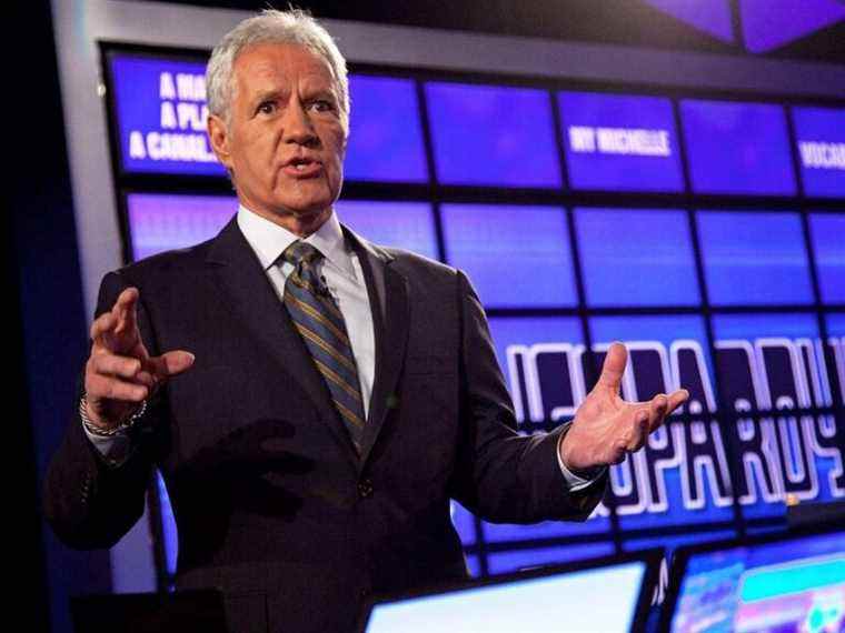 « Jeopardy! » d’Alex Trebek  choisir Laura Coates affirme qu’elle a été rejetée en tant qu’hôte invité