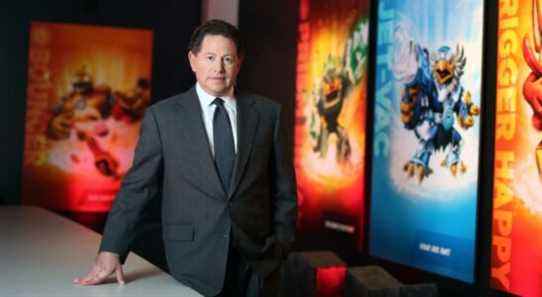 Bobby Kotick se présenterait en retard à une réunion, plaisanterait, partirait tôt sans répondre aux préoccupations des travailleurs