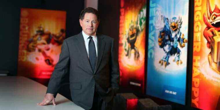 Bobby Kotick se présenterait en retard à une réunion, plaisanterait, partirait tôt sans répondre aux préoccupations des travailleurs
