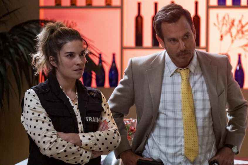 Murderville Annie Murphy Will Arnett 