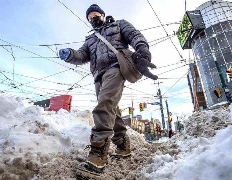 « Très beau printemps, très bel été »: Omicron nous rapprochera de la normale, selon les experts