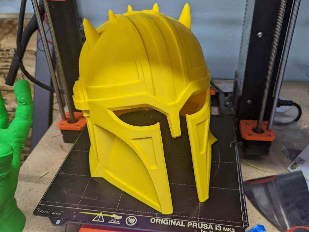 Casque imprimé en 3D sur une imprimante 3D Prusa Mk3