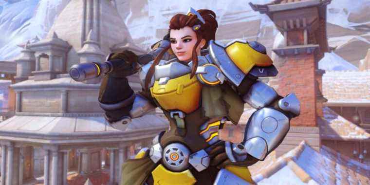 Un clip hilarant d'Overwatch montre Brigitte Player contre un Widowmaker toxique
