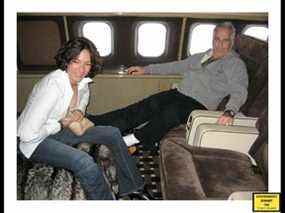 Une photo non datée montre Jeffrey Epstein et Ghislaine Maxwell.