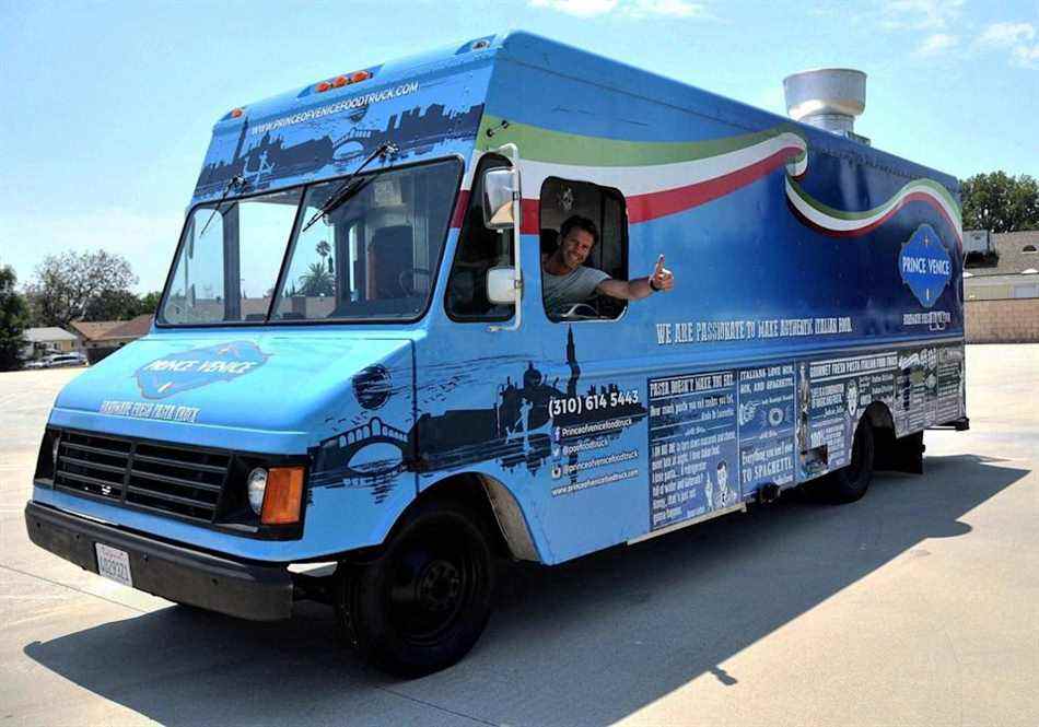 Emanuele Filiberto, le petit-fils du dernier roi d'Italie, avec son food truck Prince de Venise - Facebook