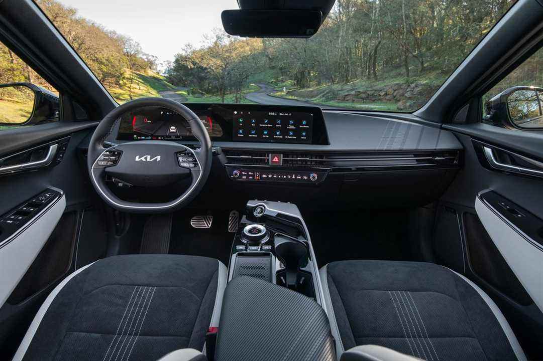 2022-kia-ev6-interieur