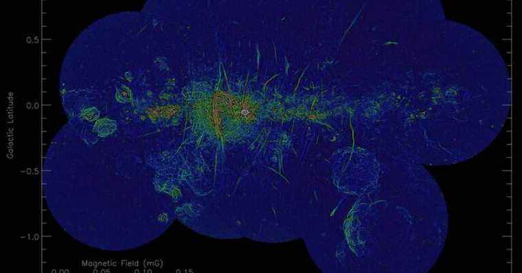 Le panorama éblouissant de la Voie lactée révèle près de 1 000 fils galactiques mystérieux