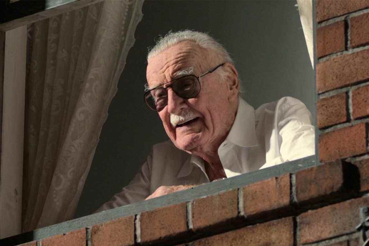 Spider-Man: No Way Home Script révèle un camée sosie prévu de Stan Lee
