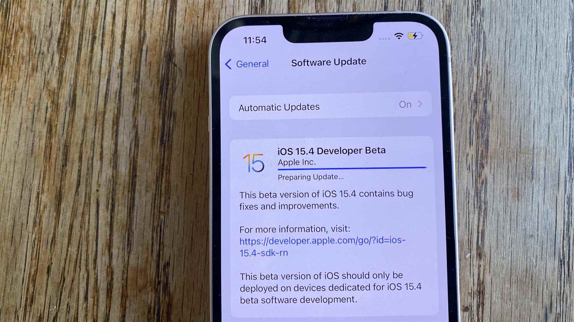 Téléchargement de la version bêta du développeur iOS 15.4