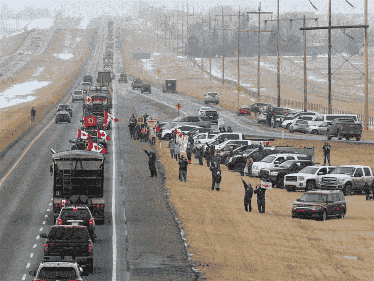 PREMIÈRE LECTURE: La manifestation géante des camionneurs qu’Ottawa ignore farouchement