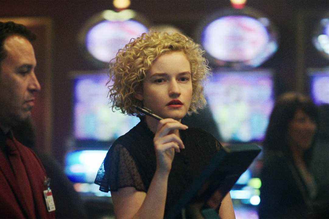 julia-garner-ozark-saison-3