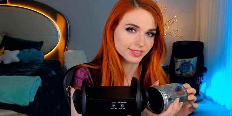 Amouranth révèle comment ses parents conservateurs ont réagi à son contenu
