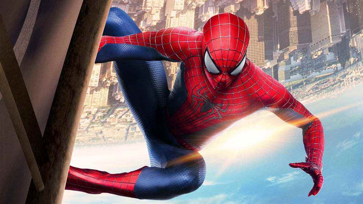 Andrew Garfield s'est faufilé dans un Spider-Man: Projection de la soirée d'ouverture de No Way Home
