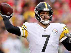 Lundi sera probablement le dernier match à domicile de la carrière de 18 ans de Ben Roethlisberger en tant que quart-arrière des Steelers.  Getty Images