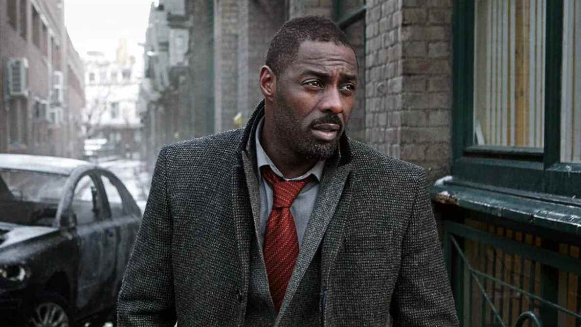 Attendez, Idris Elba pourrait-il réellement remplacer Daniel Craig en tant que James Bond ? 
