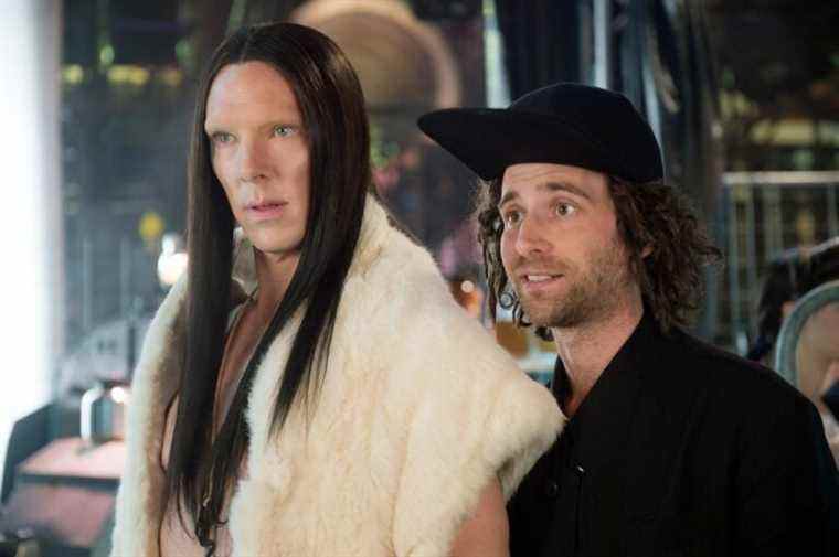 

	
		Benedict Cumberbatch admet que son personnage non binaire "Zoolander 2" "s'est un peu retourné contre lui"
	
	
