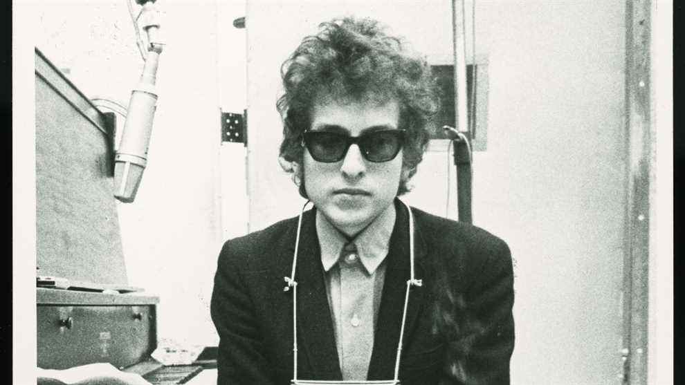 

	
		Bob Dylan vend un catalogue de musique enregistrée à Sony Music Les plus populaires doivent être lus Inscrivez-vous aux bulletins d'information sur les variétés Plus de nos marques
	
	
