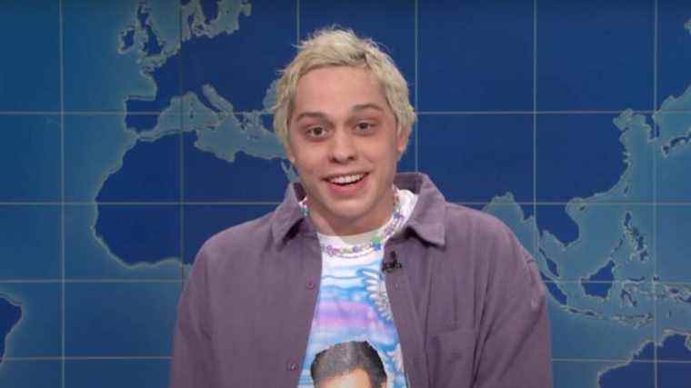 Ce que Pete Davidson pense apparemment que Kanye West se moque de lui pour Kim Kardashian
