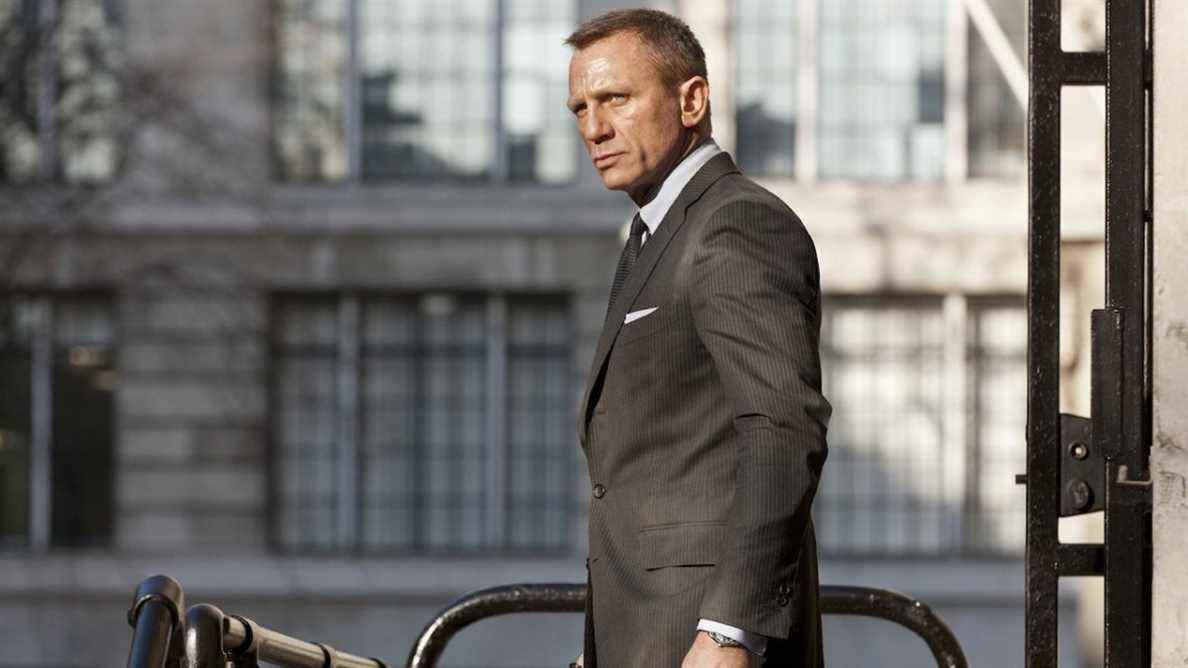 Cette fois, Daniel Craig, ivre, a offert à un réalisateur un film de James Bond à la fête de Noël de Hugh Jackman
