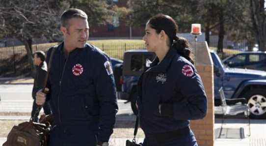 Chicago Fire Showrunner parle des «obstacles» et des «ramifications» pour Stella et Severide en 2021