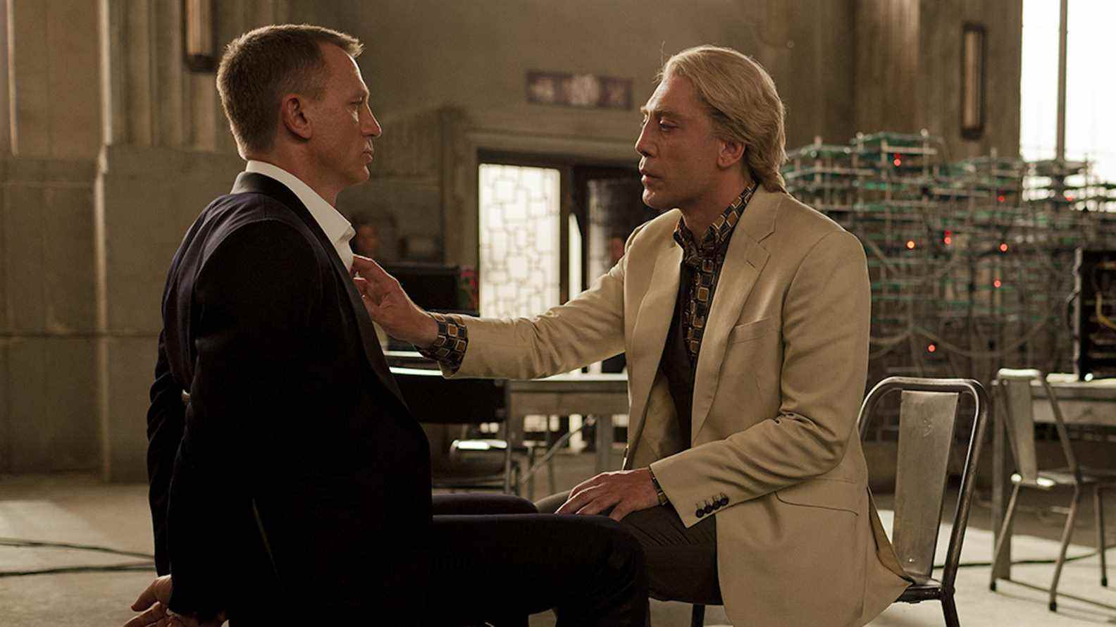 Daniel Craig, ivre, a offert à Sam Mendes la chance de diriger Skyfall sans demander la permission
