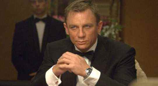 Daniel Craig lance des bombes F à propos de sa première conférence de presse sur James Bond